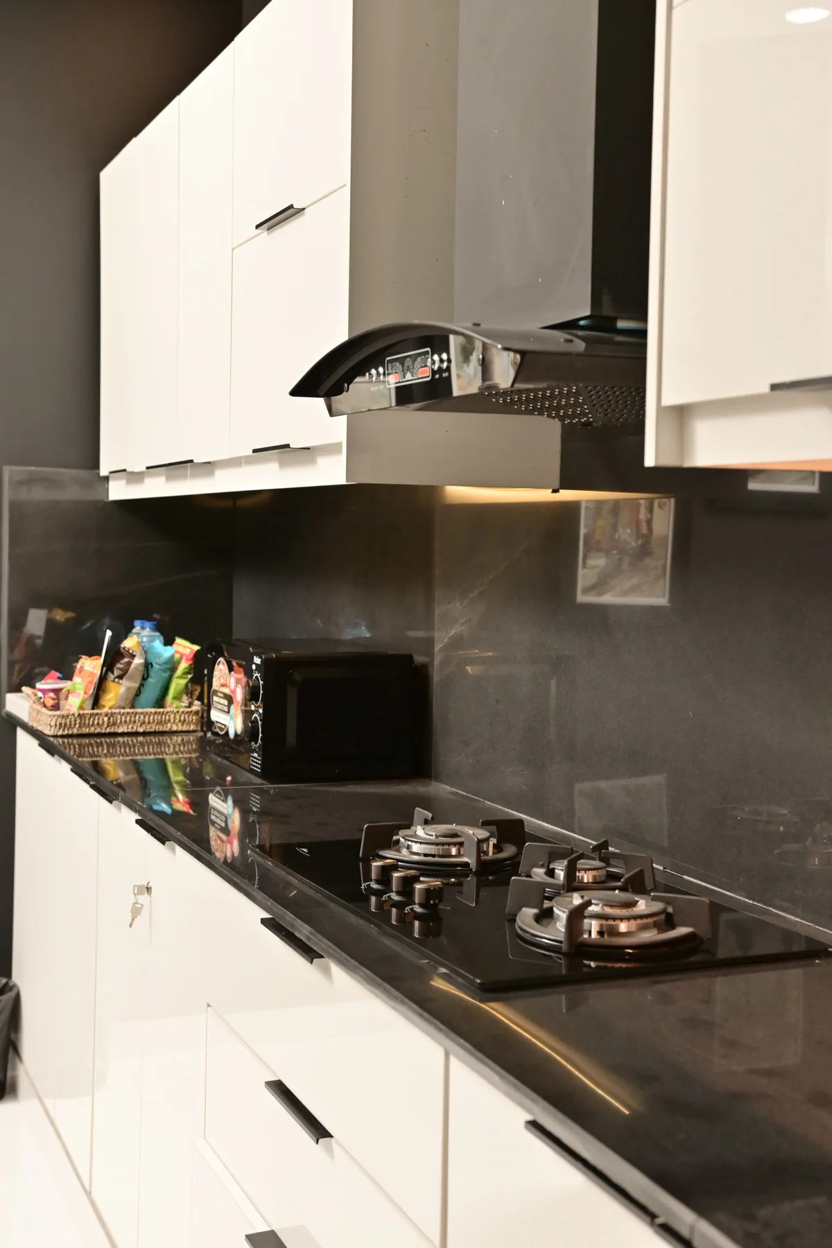 Manhattan Apartment at Villa Vista